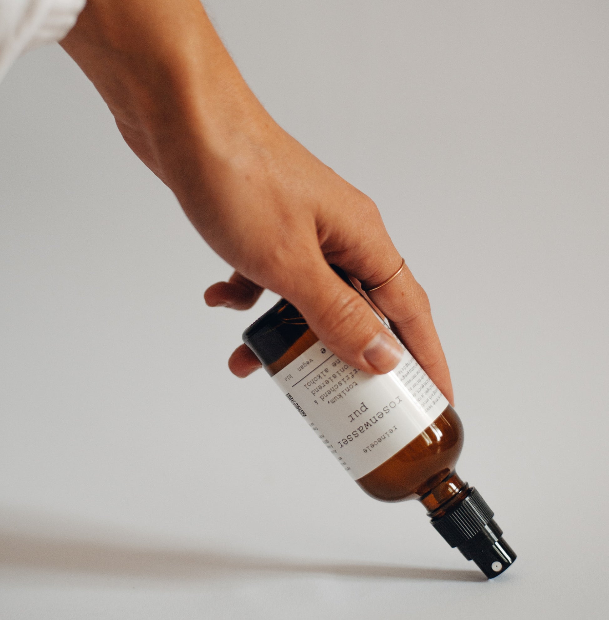 Rosenwasser Pur bio erfrischend tonisierend 100% rein ohne Zusätze vegan - reineoele
